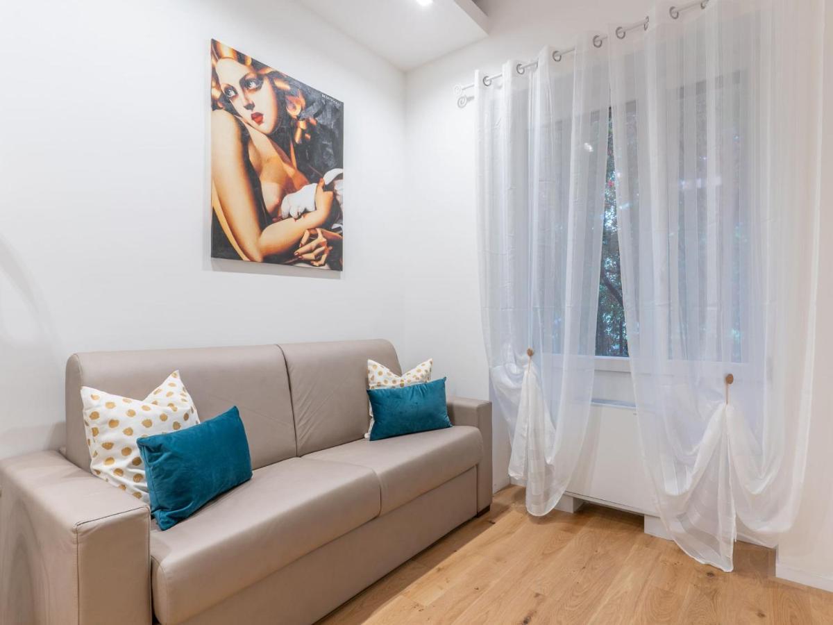 The Best Rent - Gorgeous One-Bedroom Apartment In Ticinese มิลาน ภายนอก รูปภาพ