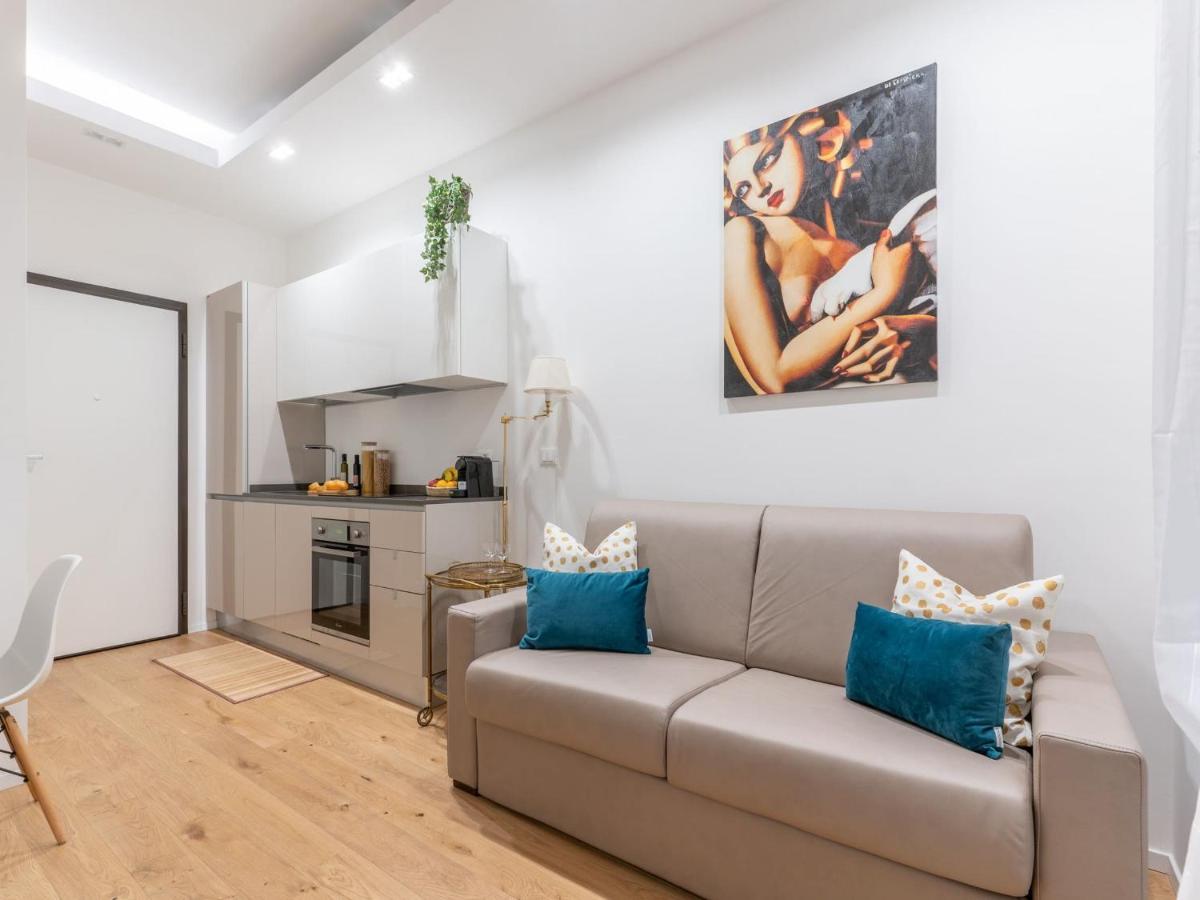 The Best Rent - Gorgeous One-Bedroom Apartment In Ticinese มิลาน ภายนอก รูปภาพ