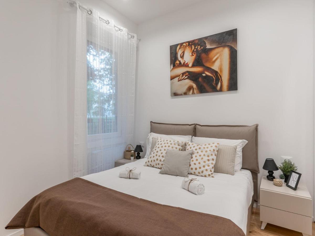 The Best Rent - Gorgeous One-Bedroom Apartment In Ticinese มิลาน ภายนอก รูปภาพ