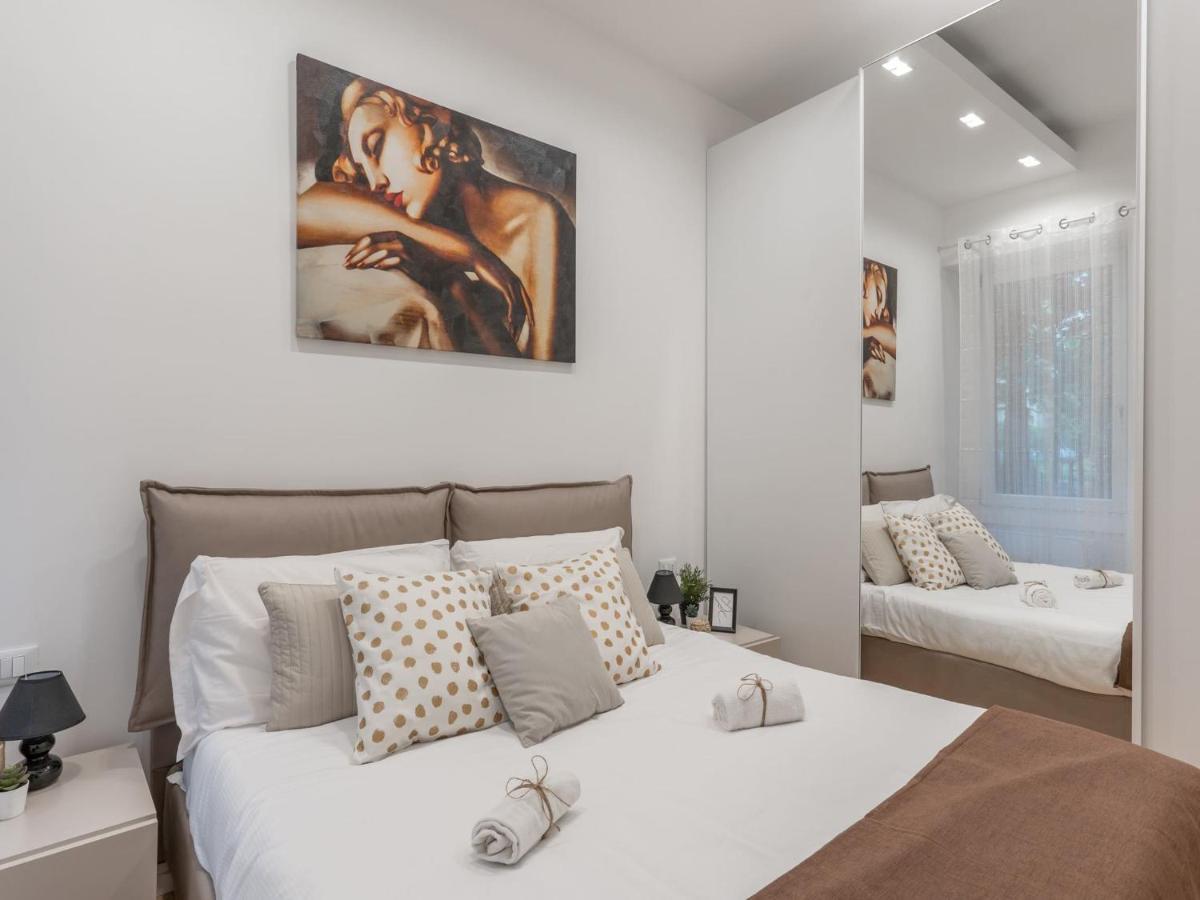 The Best Rent - Gorgeous One-Bedroom Apartment In Ticinese มิลาน ภายนอก รูปภาพ