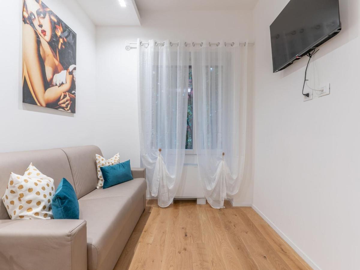 The Best Rent - Gorgeous One-Bedroom Apartment In Ticinese มิลาน ภายนอก รูปภาพ