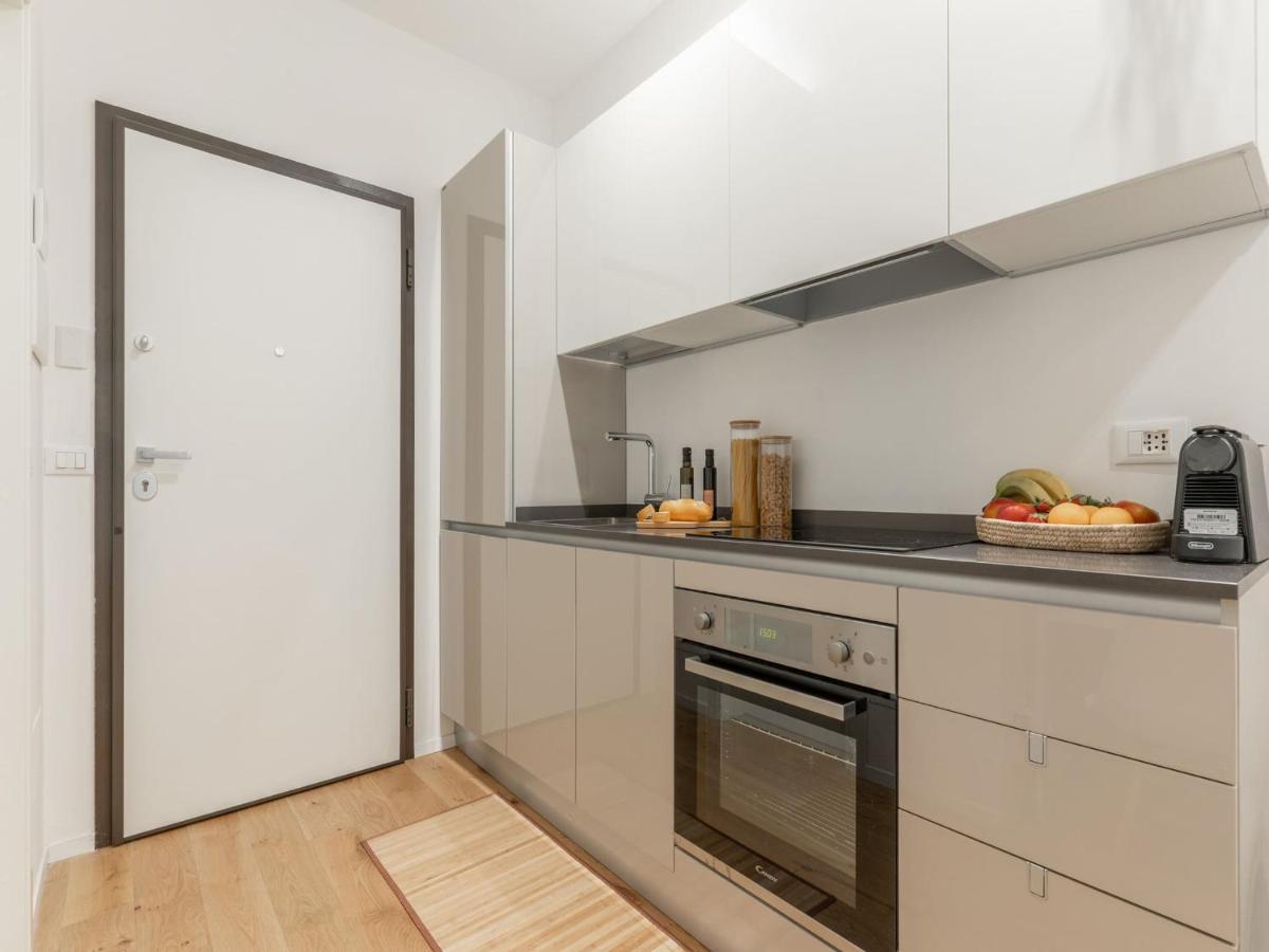 The Best Rent - Gorgeous One-Bedroom Apartment In Ticinese มิลาน ภายนอก รูปภาพ