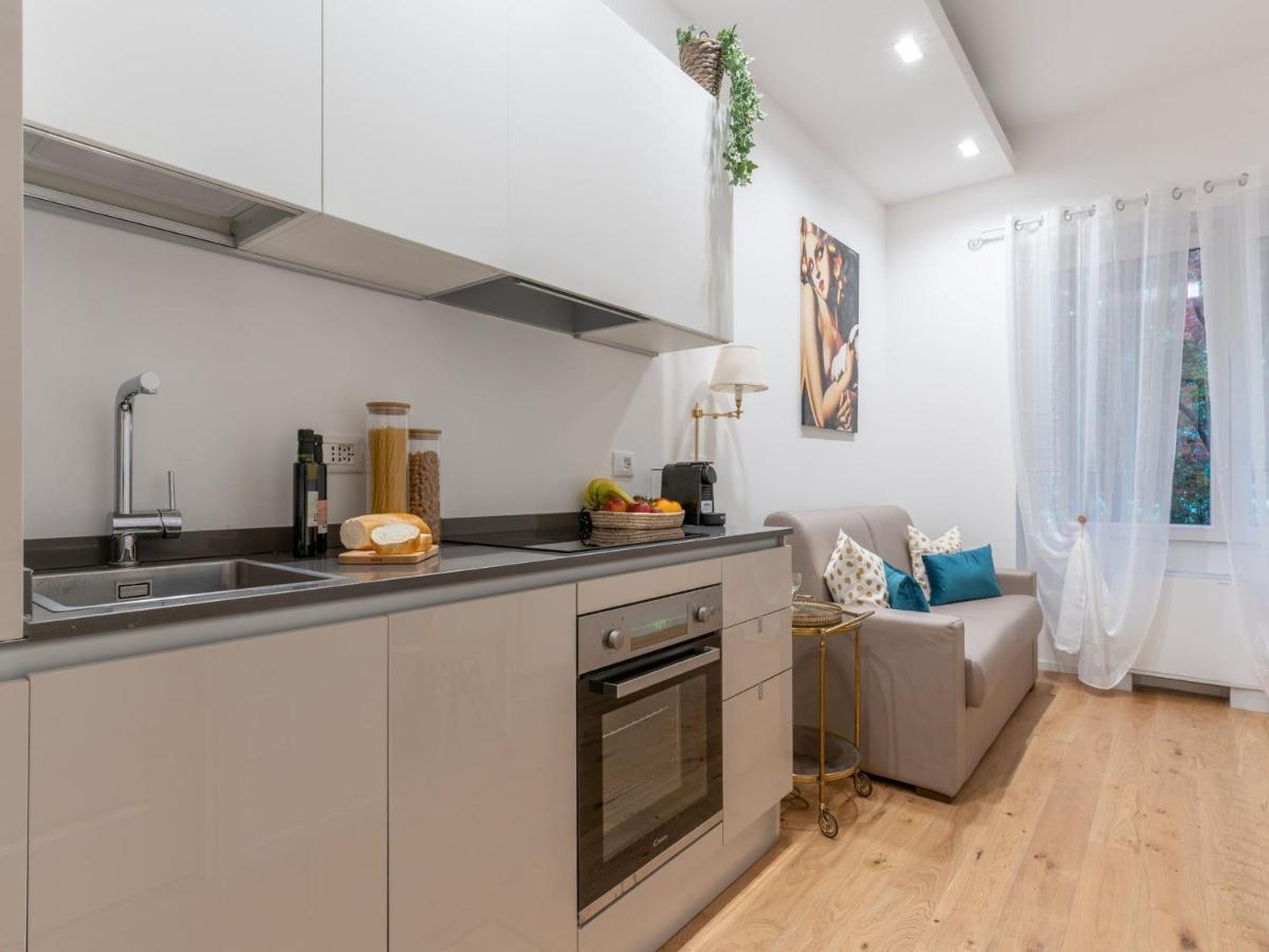 The Best Rent - Gorgeous One-Bedroom Apartment In Ticinese มิลาน ภายนอก รูปภาพ