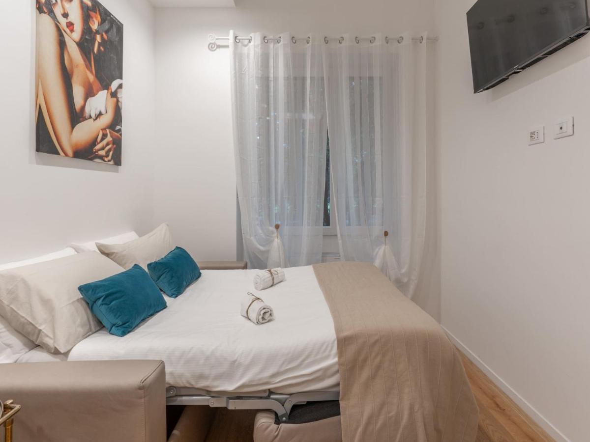 The Best Rent - Gorgeous One-Bedroom Apartment In Ticinese มิลาน ภายนอก รูปภาพ